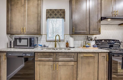 Wichita House | Safe & Cozy Central Stay W/Fenced Yard