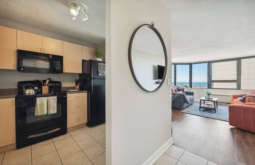 South Loop Condo | Safe Dtown Park VIEWS| Mich Ave, Museums 2bd/2ba