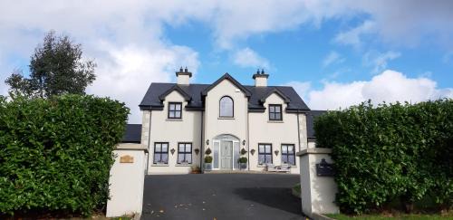Dundalk Bed & Breakfast | Safe Haven - Luxury Family Accommodation