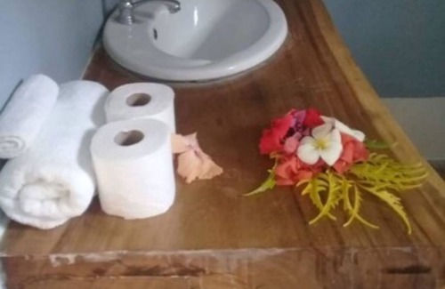 Naisisili Hotel | Safe Landing Eco Lodge