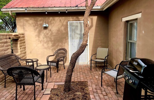 Barrio Viejo House | Safe & Peaceful Retreat in Downtown Historic District