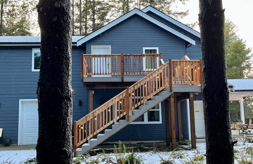 Ferndale House | Safe & Quiet Home -9mi to Bellingham & Border, 8m to Beach