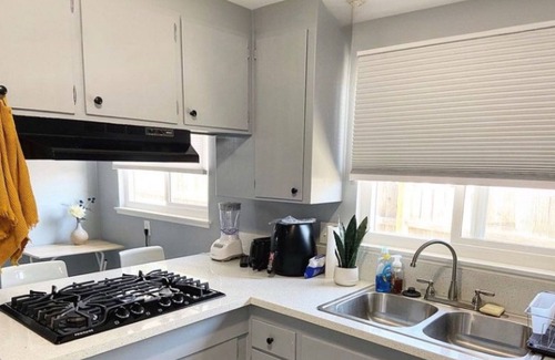 East Whittier House | [Safe&Quite]: Family&Pet friendly #Crib.Parking Netflix WD 500mpbs AC