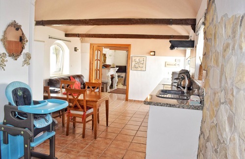 Pruna Villa | SAFE & SECURE CASA PICASSO WITH YOUR OWN PRIVATE POOL, 2 BEDROOM, 2 BATHROOM