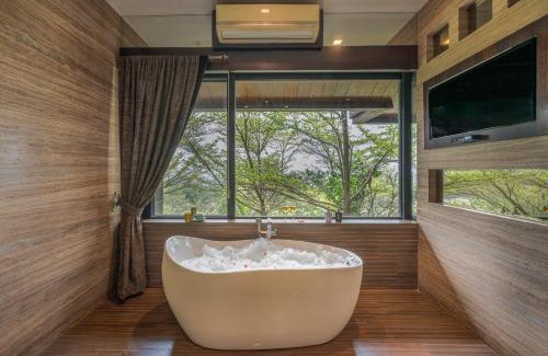 Aamby Valley City Villa | SaffronStays Rockford Manor
