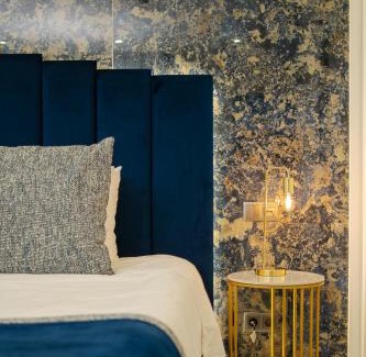Old Town Apartment | Safira Suites 201