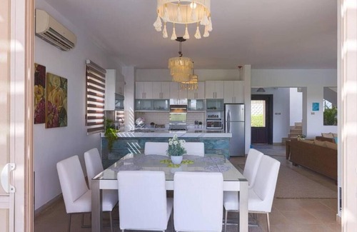 Ain Sokhna House | Safty Palm Oasis Private Pool with Golf View & 5 minutes away Beach Access