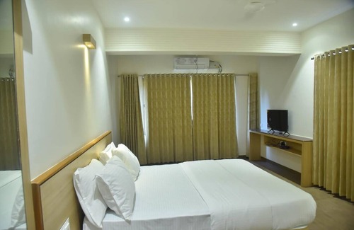 Murud-Harnai Hotel | Sagar Sawali Grand