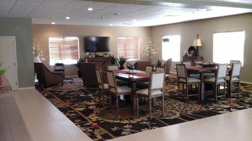 Crystal City Hotel | Sagebrush Hotel