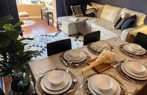 el Camp d'en Grassot i Gracia Nova Apartment | Sagrada Familia 4BD for Families