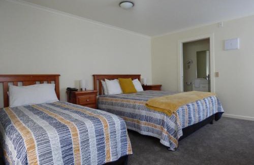 North Dunedin Hotel | Sahara Deluxe Studios