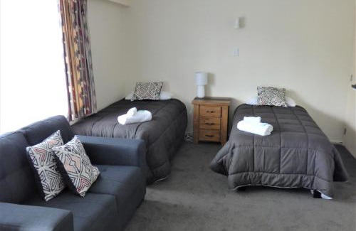 North Dunedin Hotel | Sahara Motels