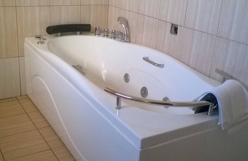 Palapye Hotel | Sahara Stones Hotel
