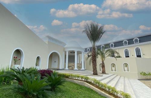 Kendari Hotel | Sahid Azizah Syariah Hotel and Convention Kendari