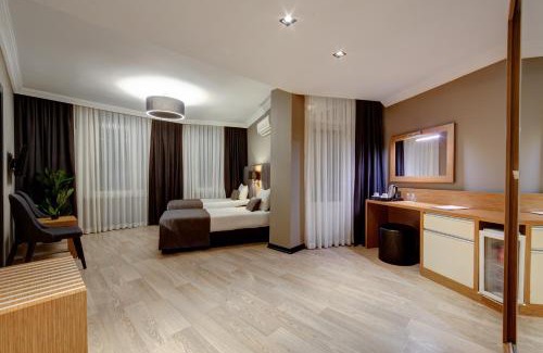 Mezetli Hotel | Sahil Martı Hotel