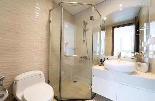 Hang Xanh Apartment | Saigon Landmark Apartment - Vinhomes