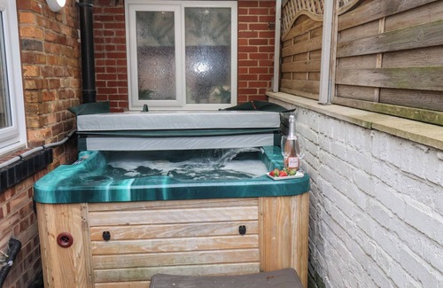 Scarborough Cottage | Sail Lodge