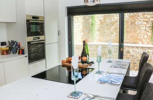 Dawlish Cottage | SAIL LOFT, family friendly, country holiday cottage in Dawlish