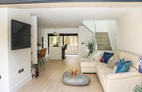Dawlish House | Sail Loft