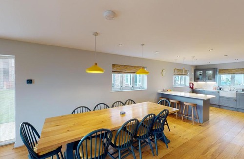 Filey House | Sailaway Cottage at The Bay Filey with resort pool and gym