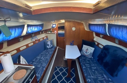 Harbor Boat Rental | **Sailboat Oasis to take in the Views! Currently in San Pedro 8-29--10-31**