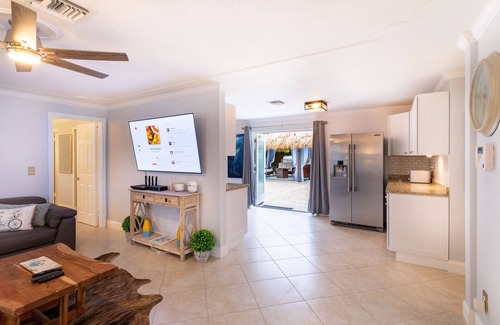 Hunt Club House | Sailfish Paradise – Minutes to Golf & Ocean