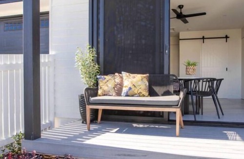 Kingscliff Apartment | Sailfish Studio – Private Access Granny