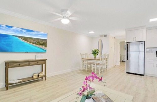 Stuart Apartment | Sailfish Suites 6 - pet friendly, waterfront!
