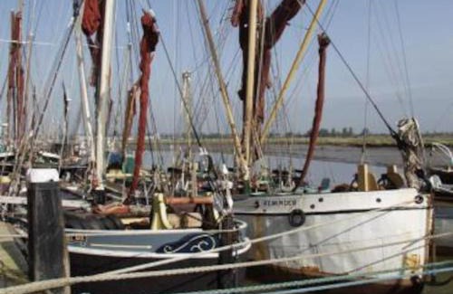 Heybridge Boat Rental | Sailing Barge Reminder