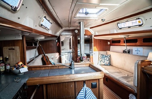 Uberseestadt Boat Rental | Sailing yacht Bremen City