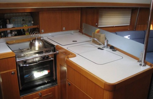 Alimos Villa | Sailing Yacht by Owner, Holidays to Greek islands