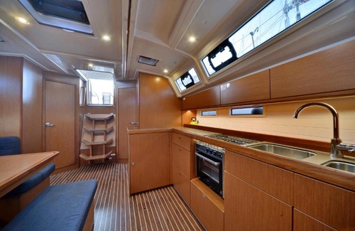 Varna Boat Rental | Sailing Yacht Queen Eliza