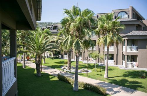 Kiris Resort | Sailor's Beach Club