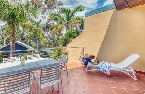 Inverloch House | Sails 12 Inverloch - Delightful Seaside Retreat