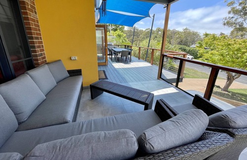Pambula Beach House | Sails to Sea - 4 bedroom - Pet Friendly - Private pool - 5+ nights