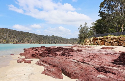 Pambula Beach House | Sails to Sea - 4 bedroom - Pet Friendly - Private pool - 5+ nights