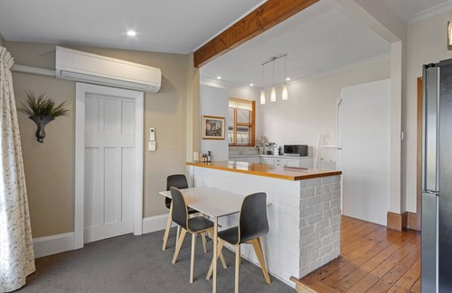 Edgeware House | Saint Albans Sweet Retreat