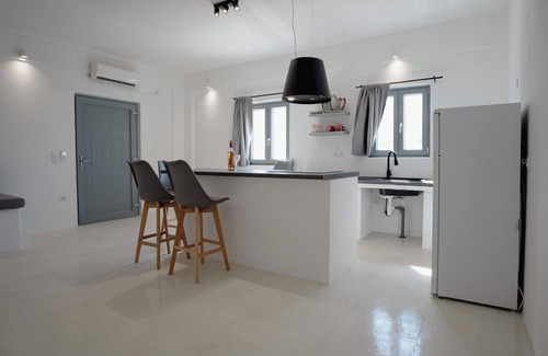 Paros Cottage | Saint Barbara Luxury Home