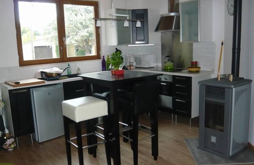 Saint-Romain-en-Viennois House | Saint Romain En Viennois: Chalet - St romain en viennoisStudio flat in a chalet