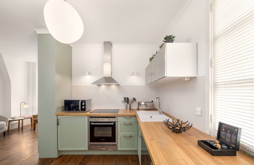 Saint-Thomas-d'Aquin Apartment | Saint-Germain Chic One Bedroom