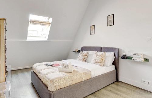 Odeon Apartment | Saint-Germain & Latin Quarter - 1BR - Paris Vacation Rentals