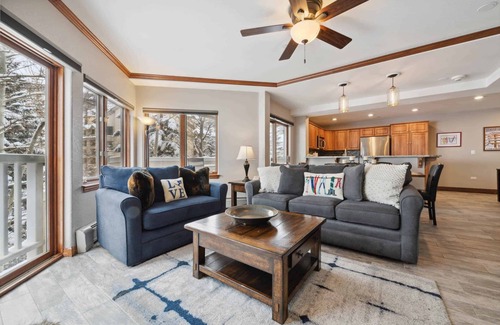 Beaver Creek Condo | Saint James Place 329