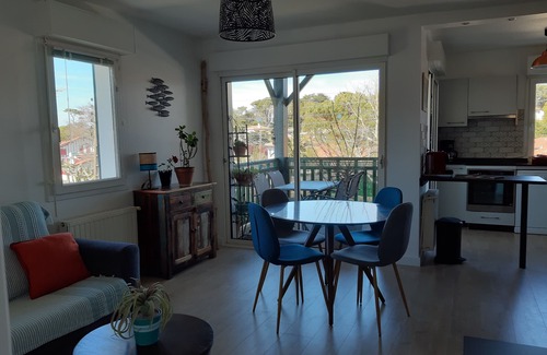 Saint-Jean-de-Luz Apartment | Saint Jean de Luz, T2 in residential area, walking distance to beach and town center,