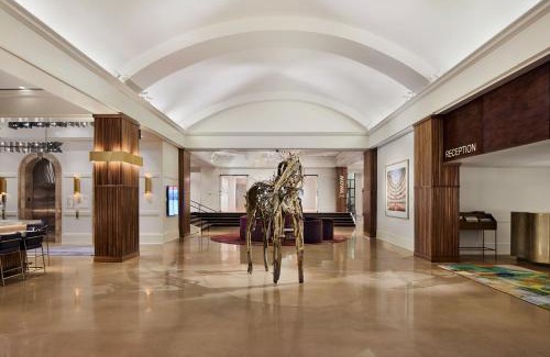 East Town Hotel | Saint Kate - The Arts Hotel