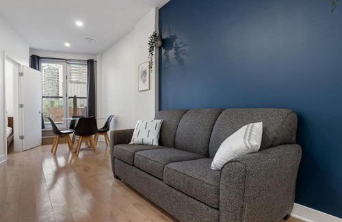 Quartier des Spectacles Apartment | Saint-Laurent Montreal