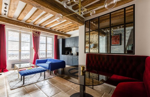 Les Iles Apartment | Saint-Louis Style, by Veeve