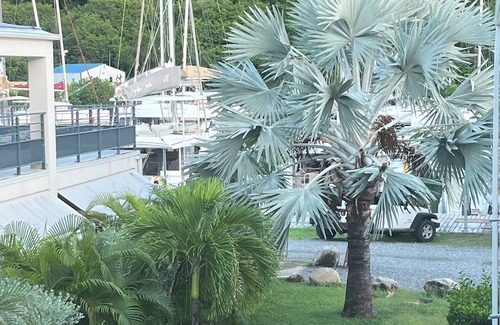 Anse Marcel Apartment | SAINT-MARTIN ANTILLES Beautiful 3-bedroom apartment on Anse Marcel marina