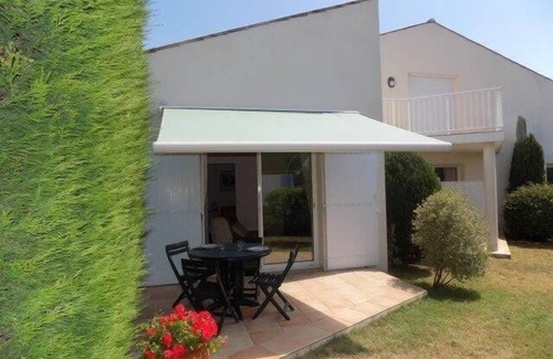 Saint-Palais-sur-Mer House | Saint Palais sur Mer - SMALL HOUSE - in a PRIVILEGED and QUIET SETTING