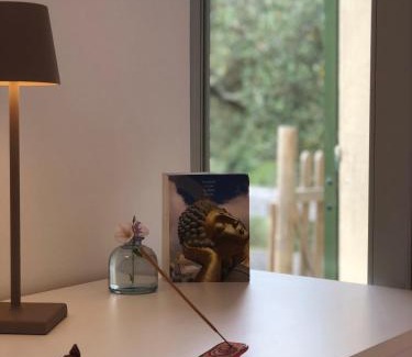 Santo Stefano di Magra House | Saint Roch - camera privata con bagno - vista su giardino - colazione