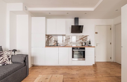 City-Centre - Petite France Apartment | Sainte-Hélène - One Bedroom Apartment, Sleeps 4